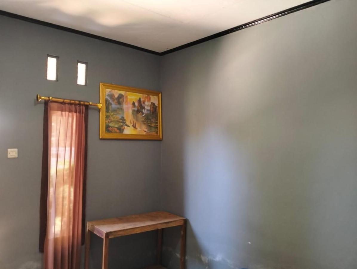 T&T Homestay Kuta  Esterno foto