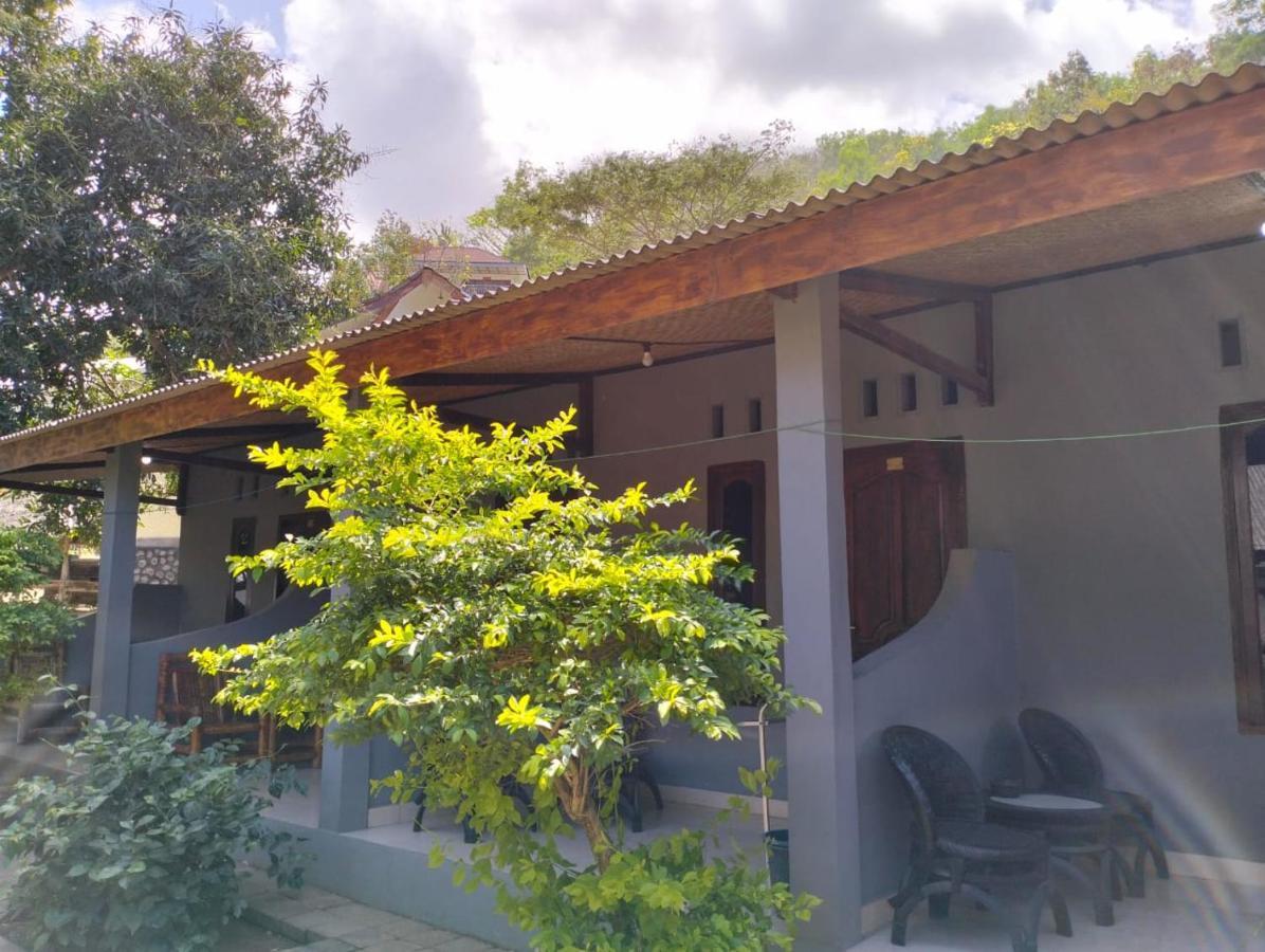 T&T Homestay Kuta  Esterno foto