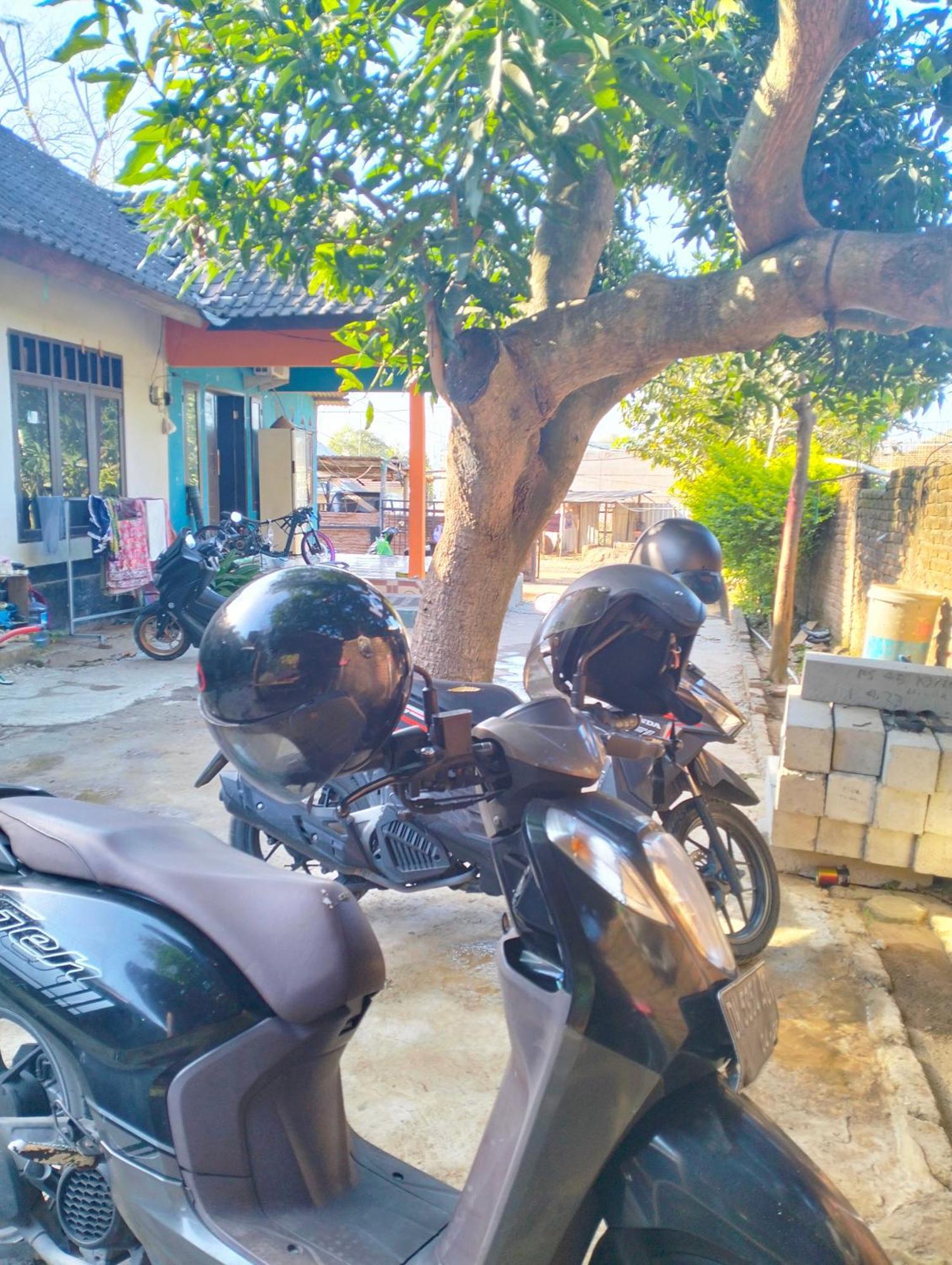 T&T Homestay Kuta  Esterno foto